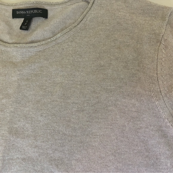 NWOT Beautiful Banana Republic sweater with gold trim. - Picture 7 of 12